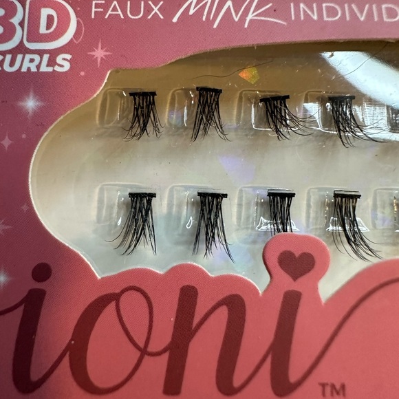 🩷5/$ 10 Ioni 3D Faux Mink Lash Extensions - Picture 2 of 7